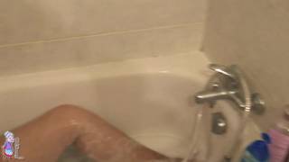 Hermine is a horny old woman in the bathtub Hermine is a horny old woman in the bathtub