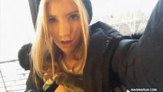 A delicious babe gets pleasured A delicious babe gets pleasured