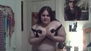 Fat amateur woman on her webcam