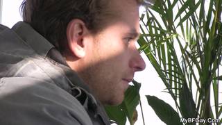 This wife discovers that her man is gay This wife discovers that her man is gay
