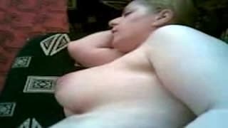 She wants to enjoy his dick with her tongue! She wants to enjoy his dick with her tongue!