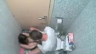 This couple fuck in the bathroom This couple fuck in the bathroom