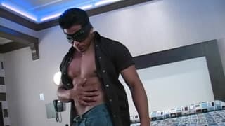 Strip tease and masturbation with a very sexy man! Strip tease and masturbation with a very sexy man!