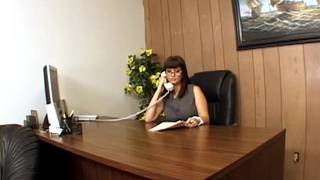 Carrie Ann is a horny boss wanting sex Carrie Ann is a horny boss wanting sex