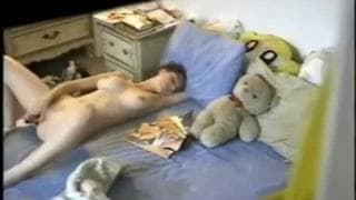 Spying on a girl who masturbates at home Spying on a girl who masturbates at home