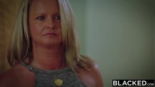 Big dick black guy gets to fuck a hot blonde Big dick black guy gets to fuck a hot blonde
