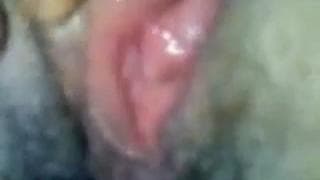 Let's see how he penetrates a hairy pussy Let's see how he penetrates a hairy pussy