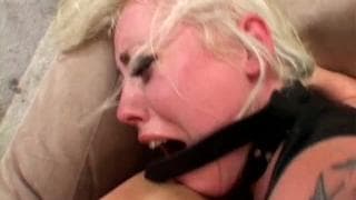Lorelei Lee enjoys this extreme session Lorelei Lee enjoys this extreme session