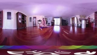 Step in to porny horny virtual reality Step in to porny horny virtual reality