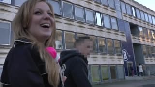 An arts student who wants sex looks for it An arts student who wants sex looks for it