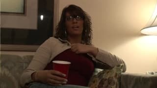 Brunette MILF loves to make herself horny Brunette MILF loves to make herself horny