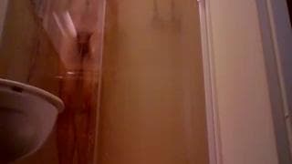 This guy is recorded in the shower caressing