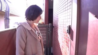 Eimi Fukada knows what do to with a hard cock