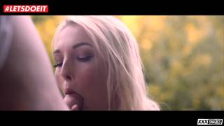The bimbo is abandoned in the forest after sex