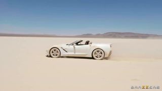 Luna Star and her big booty pounded in the desert