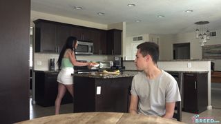 Jennifer White fucks her stepson as soon as she wakes up in the morning