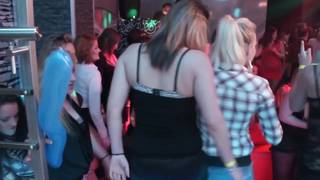 Swinging fuck buddy Girls who prefer girls Swinging fuck buddy Girls who prefer girls