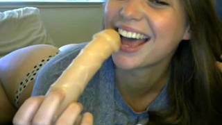 Amateur cutie will please herself Amateur cutie will please herself