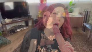 Stoner Aunt wants to have her pussy penetrated Stoner Aunt wants to have her pussy penetrated