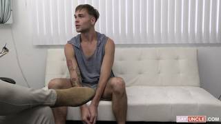 Kinky Doctor has sex with handsome patient Kinky Doctor has sex with handsome patient