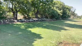 They met on a golf course and fuck passionately