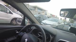 The antics of a French woman who masturbates alone in her car!