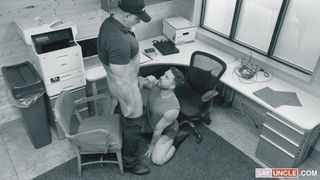 DILF guard gets his dick sucked by this man who he caught stealing