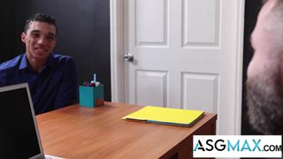 Amone Bane sucks dick then fucks his uncl's husband Rob Montana