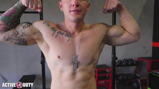 Jeremiah Cruze gags on King’s cock after a heavy workout