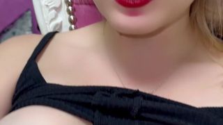 Bethy Story seems sensual when she masturbates at work