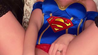 Bethy dressed up as Superwoman for this masturbation