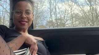 Even in the car, Prisa masturbates using the emergency dildo