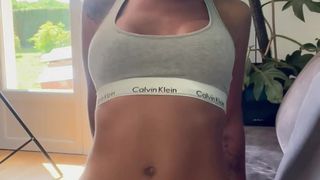 Prisca surprises us by masturbating on camera so we can cum