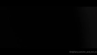 She is looking for a partner so they can masturbate together