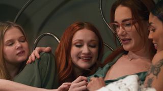 Siri Dahl’s lesbian foursome with Scarlet, Coco & Vanessa Siri Dahl’s lesbian foursome with Scarlet, Coco & Vanessa