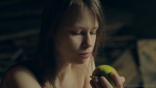 Beata Undine is a girl who caresses herself well and sensually