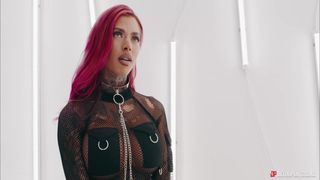 Chantal Danielle breaks cuffs and fucks inmate Mazee in prison cell