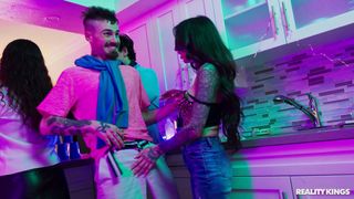 Jasmine Banks and Nikki Nicole sucking Logan Xander at house party