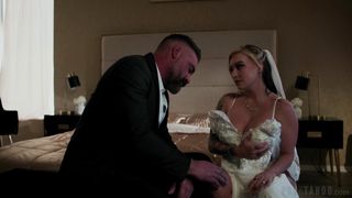Charles Dera secret leads to hard fuck with Cubbi Thompson