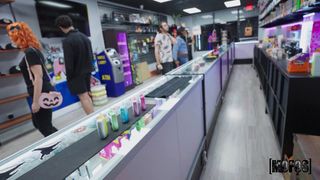 Mira Luv wants to hit Mike Ox's hard and meaty vape!