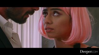 Violet Meyers amazes Manuel Ferrara with her curvy body